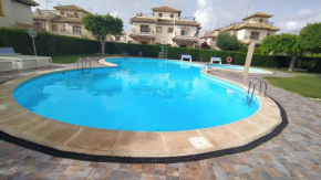 Comfortable apartment in Orihuela, 56 sq. m with shared pool.